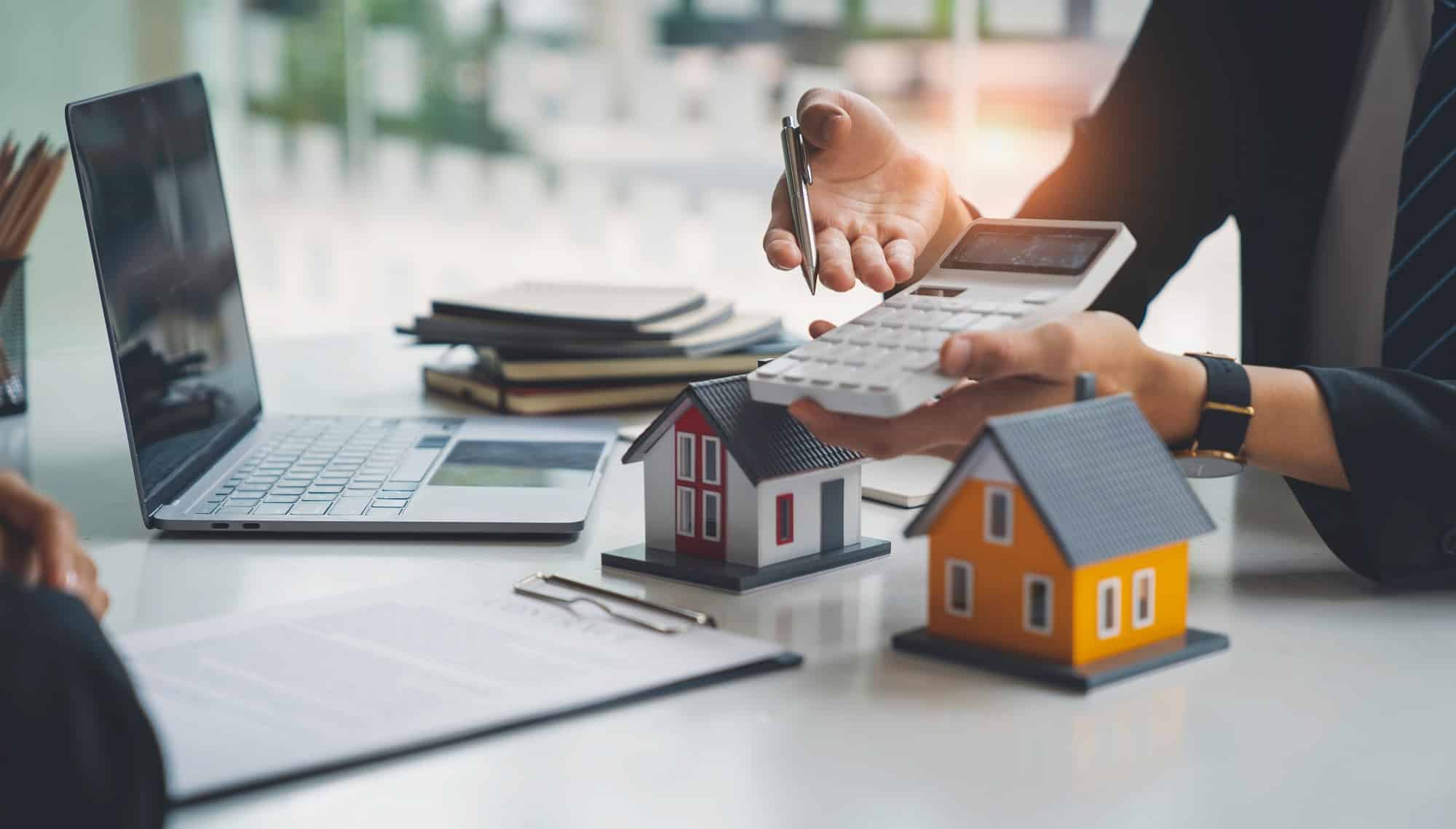 Why Selling Directly to a Local Sioux Falls Cash Buyer Beats Working with National Companies
